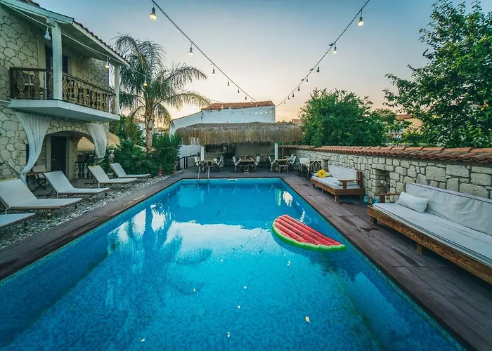 Nobela Hotel